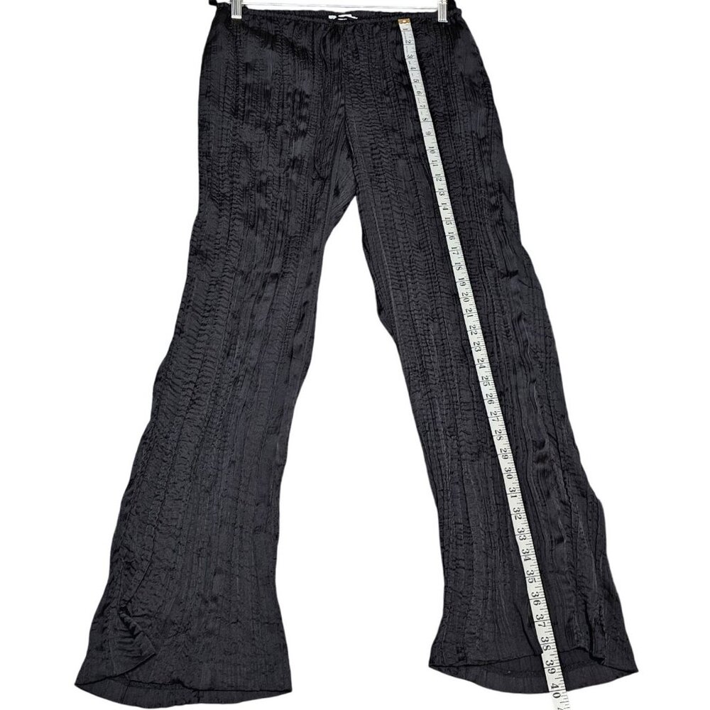 H&M Womens Black Textured Crinkle Pants Medium 100% Polyester Made In Myanmar - Picture 6 of 9